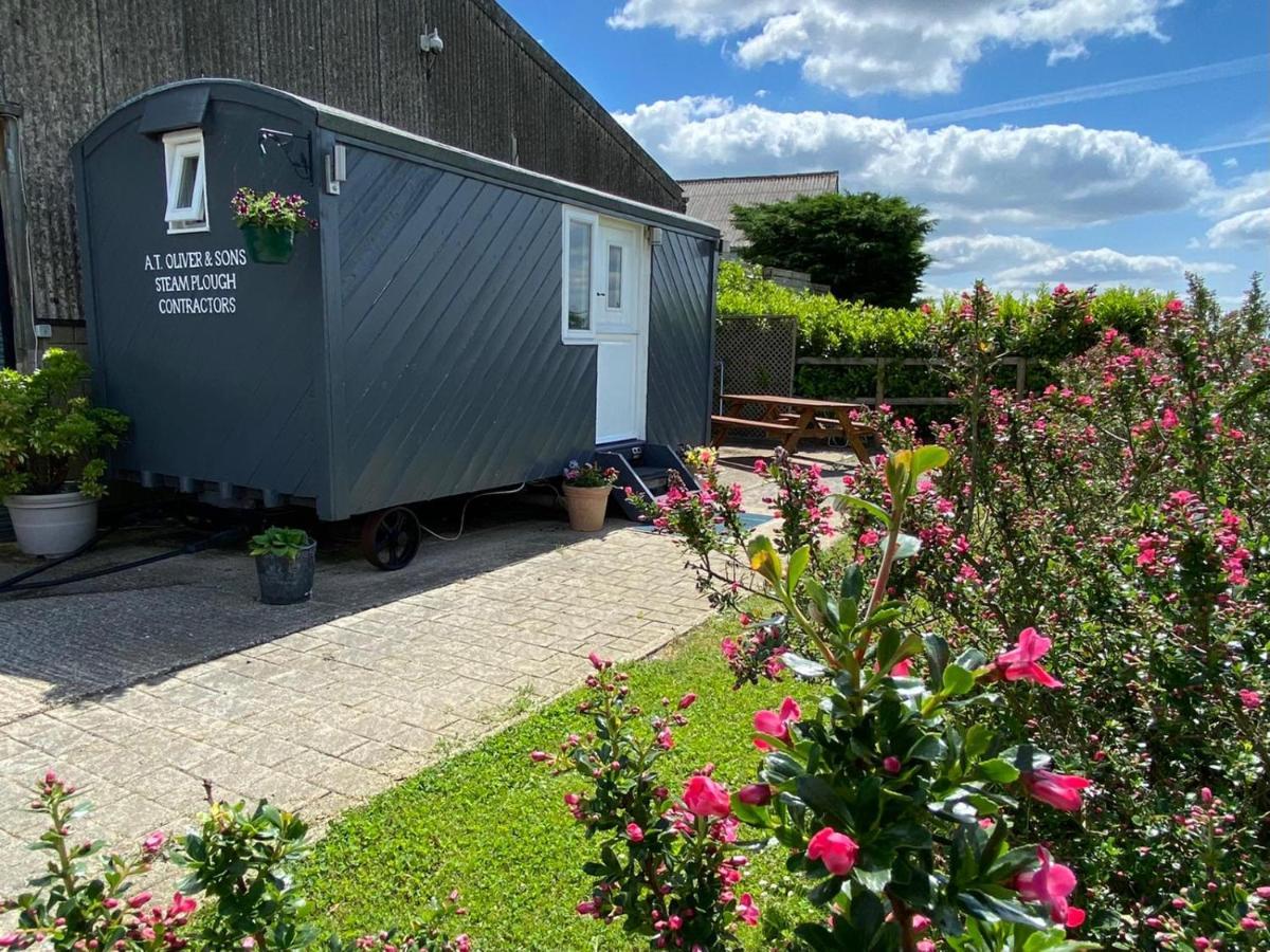 Shepherd'S Hut At Puttocks Farm Villa Great Dunmow Eksteriør bilde